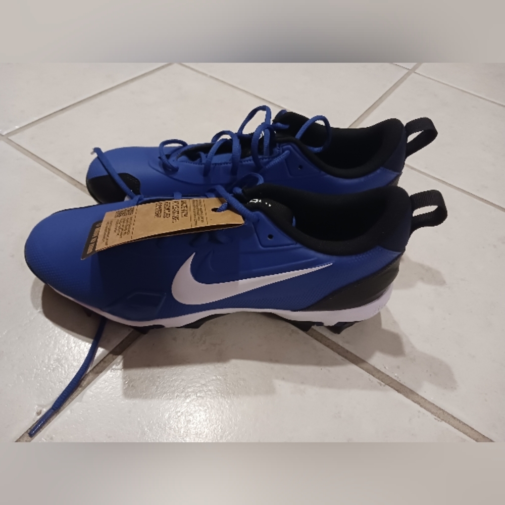 Men's Nike Trout football cleats